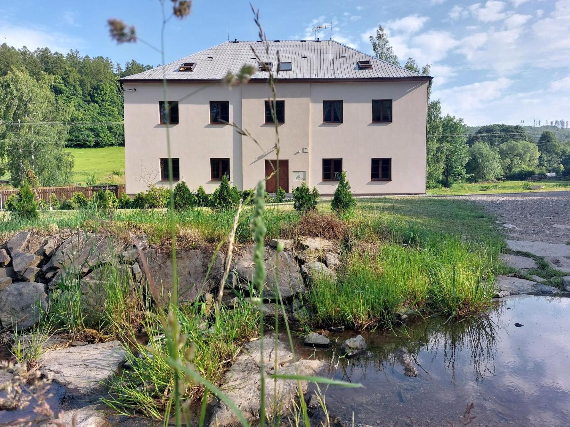 Hotel Penzion Staré Purkartice Hostalkovy Exteriér fotografie